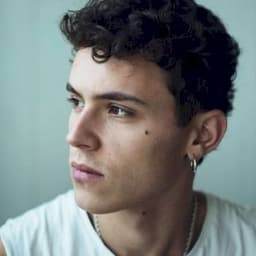 Arón Piper