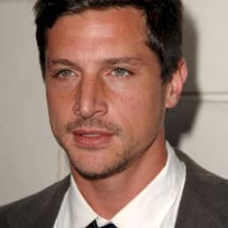 Simon Rex