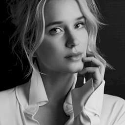 Elizabeth Lail