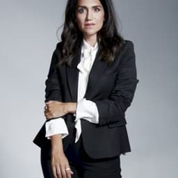 Leila Farzad
