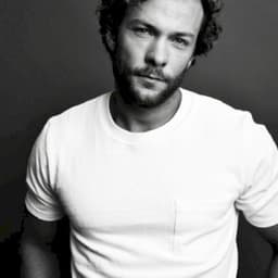 Kyle Schmid